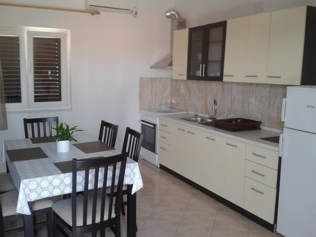 Vila Suzana Tribalj Exterior foto